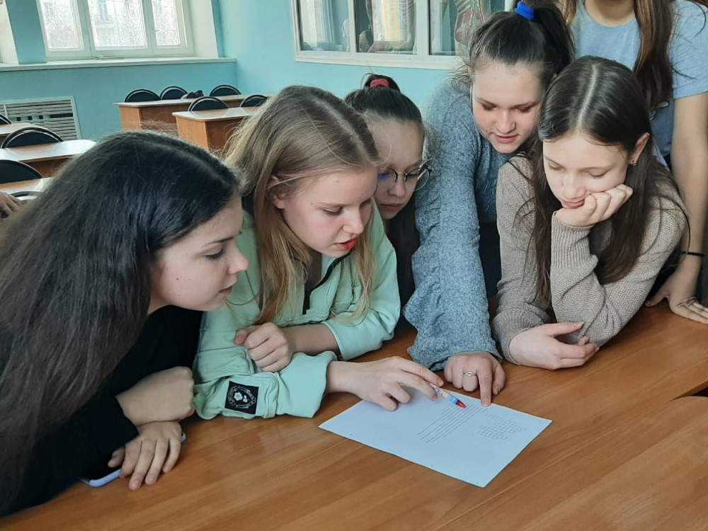 В Астраханском госуниверситете школьники узнали, как прожить до 100 лет