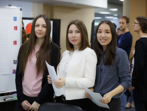 Студентка АГУ завоевала Гран-при на всероссийской олимпиаде по управлению персоналом